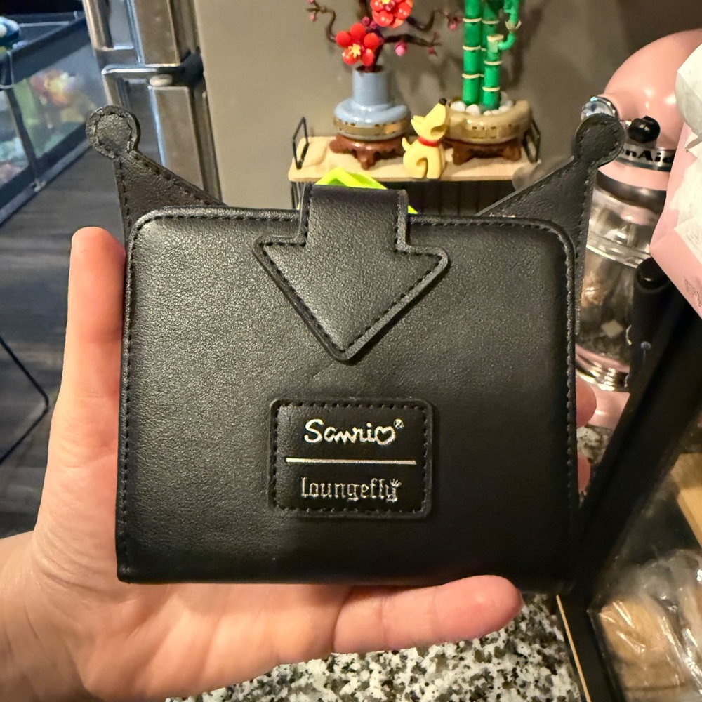 Loungefly Black and Pink Character Wallet - Picture 2 of 2